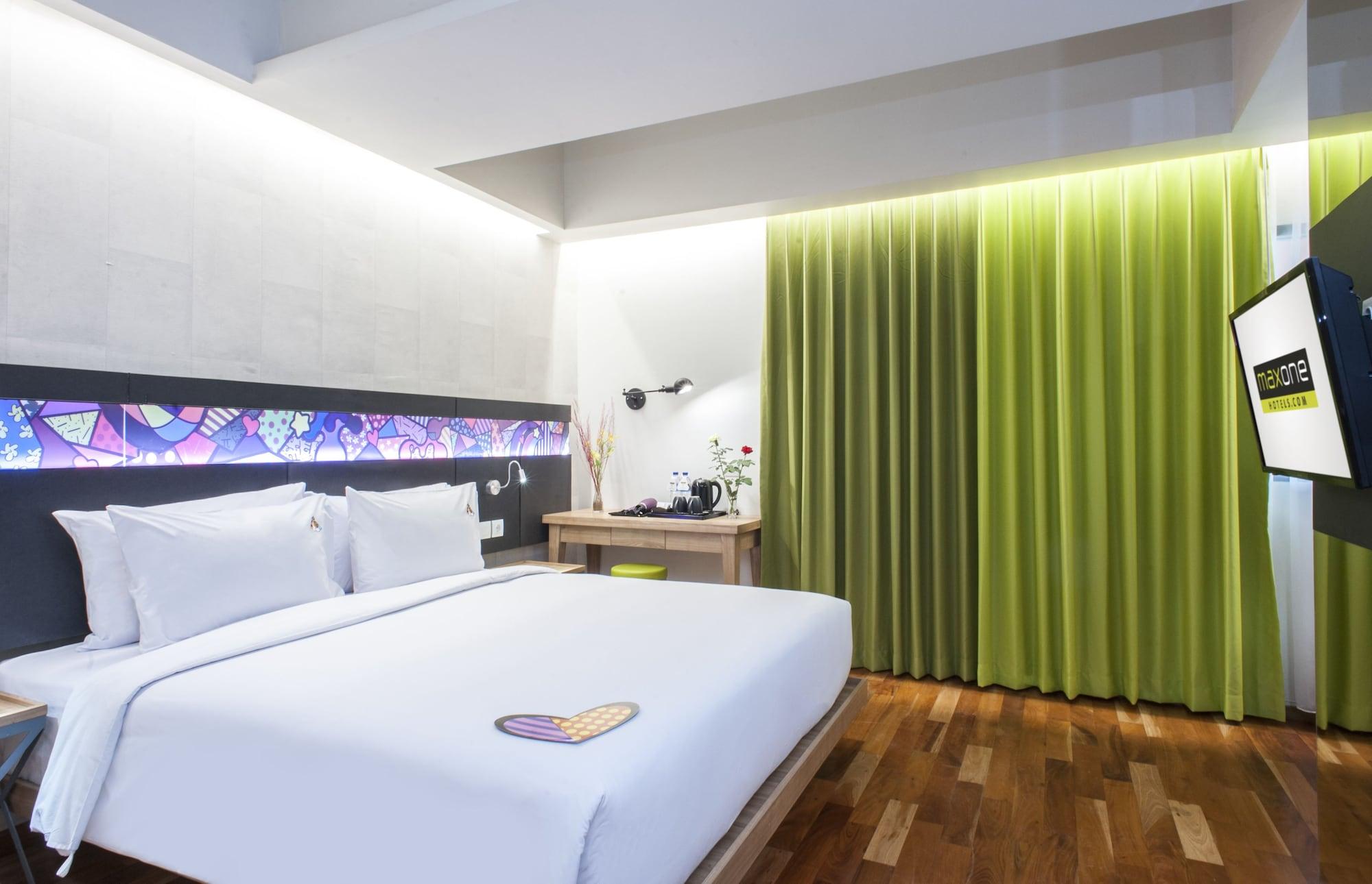 Maxonehotels.com@dharmahusada - Hotel