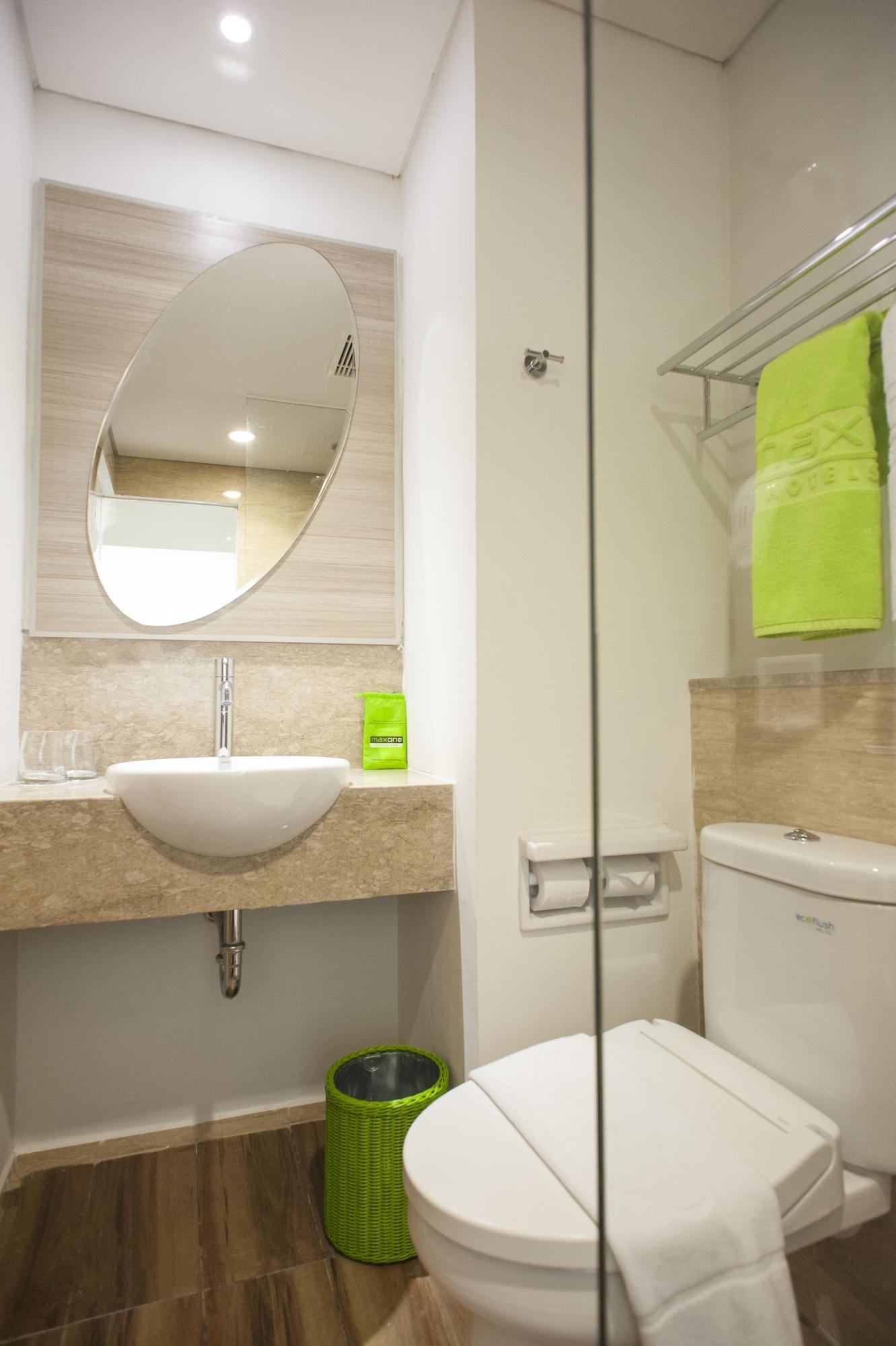 Maxonehotels.com@dharmahusada - 3*