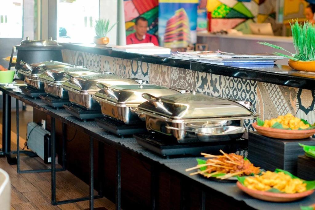 Hotel Maxonehotels.com@dharmahusada -